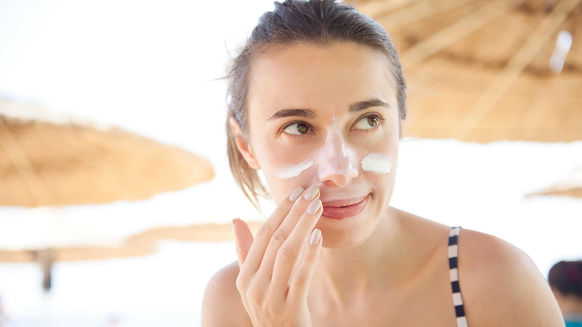 Protezione della pelle: guida all'uso della crema solare
